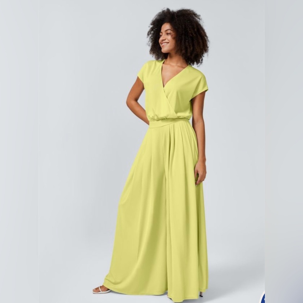 NWT Halara V Neck Short Sleeve Side Pocket Wide Leg Flowy Jumpsuit. Size Large - Picture 3 of 13